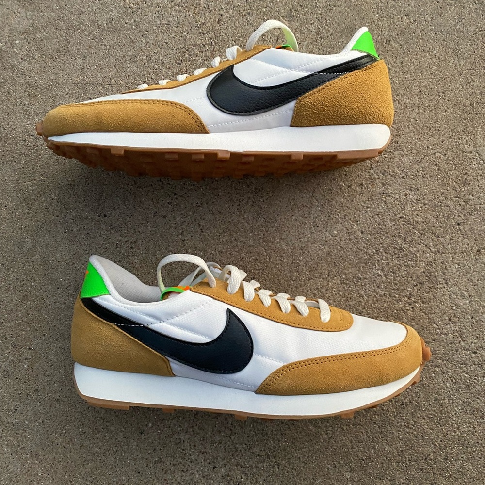 Nike women’s Daybreak Sneaker.